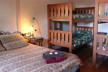 Burwood Bed And Breakfast - Broome Tourism 7
