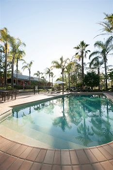 Pokolbin Village - Broome Tourism 11