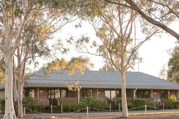 Pokolbin Village - Broome Tourism 25
