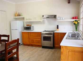 Pokolbin Village - Broome Tourism 2
