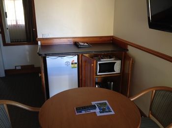 The 3 Explorers Motel - Broome Tourism 13
