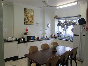 Casa Central Accommodation - Hostel - Broome Tourism 0