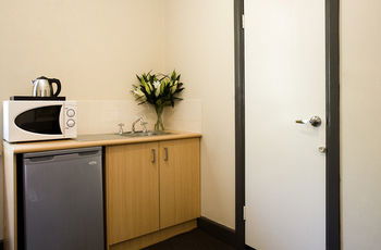 St Marks Lodge - Broome Tourism 8