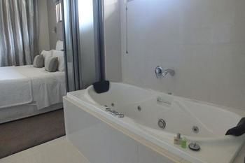 Terrigal Hinterland Bed And Breakfast - Broome Tourism 7
