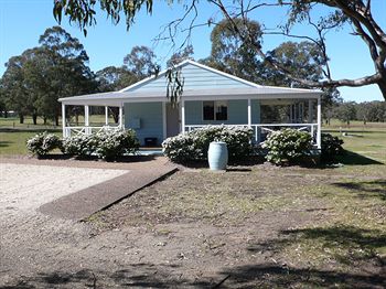 Cam-Way Estate - Broome Tourism 0