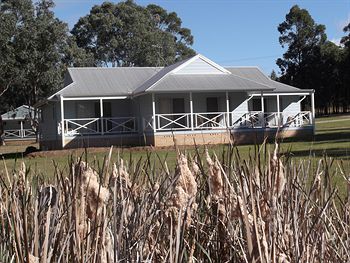 Cam-Way Estate - Broome Tourism 1