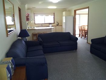 Cam-Way Estate - Broome Tourism 4