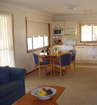 Cam-Way Estate - Broome Tourism 20