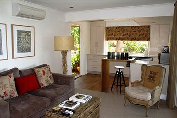 Arabella Guesthouse - Broome Tourism 7