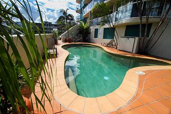 The Waterview - Broome Tourism 24