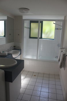 The Waterview - Broome Tourism 34