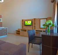 Bondi Beach Holiday Apartments - Broome Tourism
