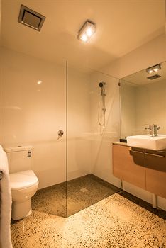 Orange Serviced Apartment - Broome Tourism 0