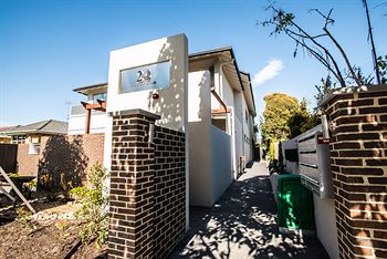 Orange Serviced Apartment - Broome Tourism 1