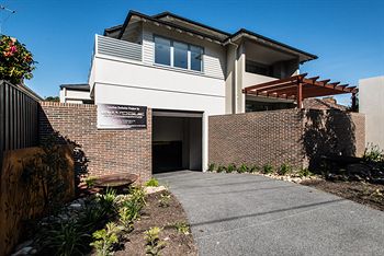 Orange Serviced Apartment - Broome Tourism 7
