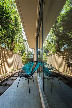 Orange Serviced Apartment - Broome Tourism 8