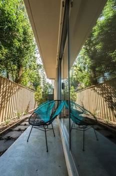 Orange Serviced Apartment - Broome Tourism 16