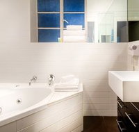 Crest On Barkly Serviced Apartments - Broome Tourism