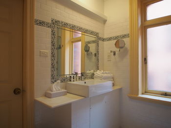 Simpson Of Potts Point - Broome Tourism 22