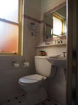 Simpson Of Potts Point - Broome Tourism 23