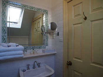 Simpson Of Potts Point - Broome Tourism 24