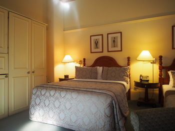 Simpson Of Potts Point - Broome Tourism 25
