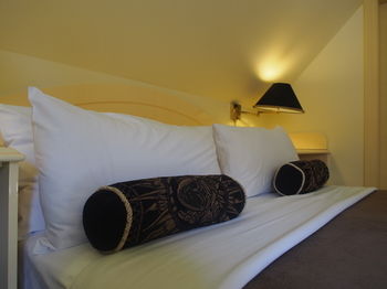 Simpson Of Potts Point - Broome Tourism 31