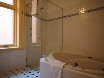 Simpson Of Potts Point - Broome Tourism 35