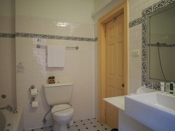 Simpson Of Potts Point - Broome Tourism 37