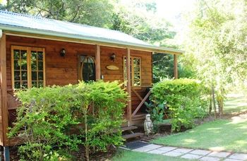 Sunshine Valley Cottages - Broome Tourism 10