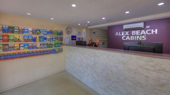 Alex Beach Cabins - Broome Tourism 16