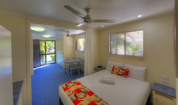 Alex Beach Cabins - Broome Tourism 29