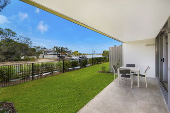 Jacaranda Noosa - Broome Tourism 28