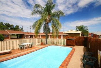 Golden Grain Motor Inn - Broome Tourism 11