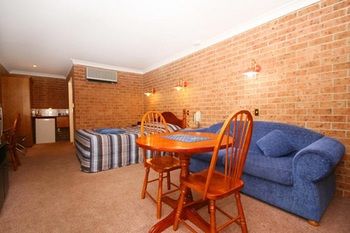 Golden Grain Motor Inn - Broome Tourism 18