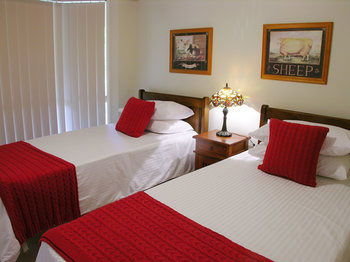 Apple Tree Cottage & Studio - Broome Tourism 8