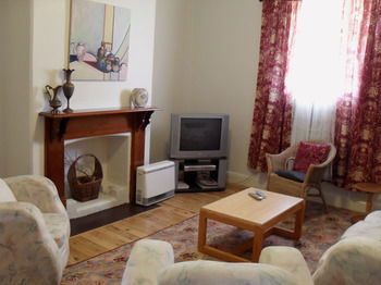 Aaron Cottage - Broome Tourism 5