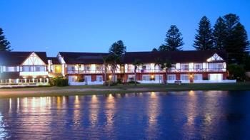 Clan Lakeside Lodge Terrigal - Broome Tourism 5