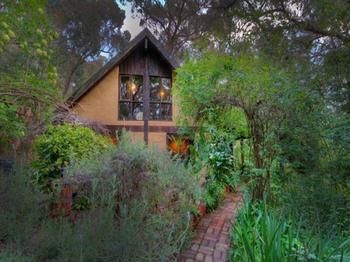 Steindorf Cottages - Broome Tourism 0