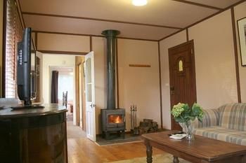Steindorf Cottages - Broome Tourism 8