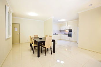 Astina Serviced Apartments - Central - Broome Tourism 8