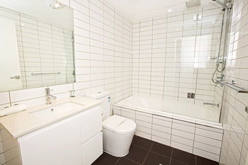 Astina Serviced Apartments - Parkside - Broome Tourism 1