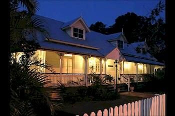 Bli Bli House Luxury Bed & Breakfast - Broome Tourism 10