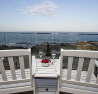 Ocean Front at The Entrance - Broome Tourism