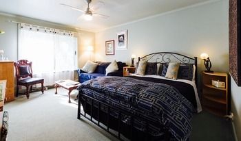 Strathvea Guest House - Broome Tourism 10