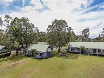 Vineyard Hill - Broome Tourism 10