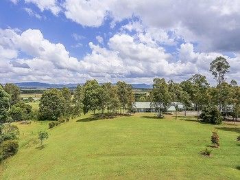 Vineyard Hill - Broome Tourism 11