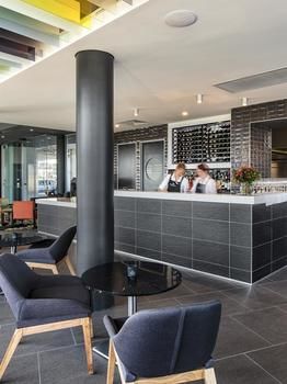 Best Western Plus Lake Kawana Hotel - Broome Tourism 5