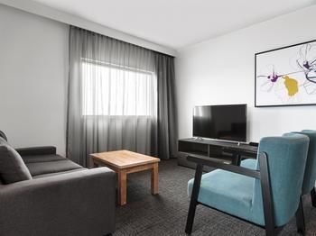 Best Western Plus Lake Kawana Hotel - Broome Tourism 16