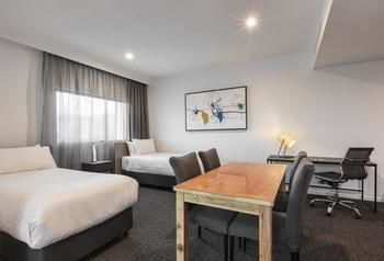 Best Western Plus Lake Kawana Hotel - Broome Tourism 30